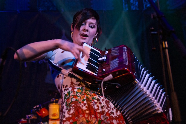 2010-02-25-katzenjammer-045