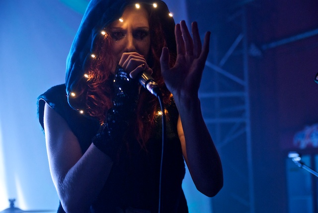 2010-11-01-indica-016