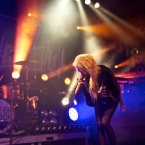 2011-11-16-jennifer-rostock-074